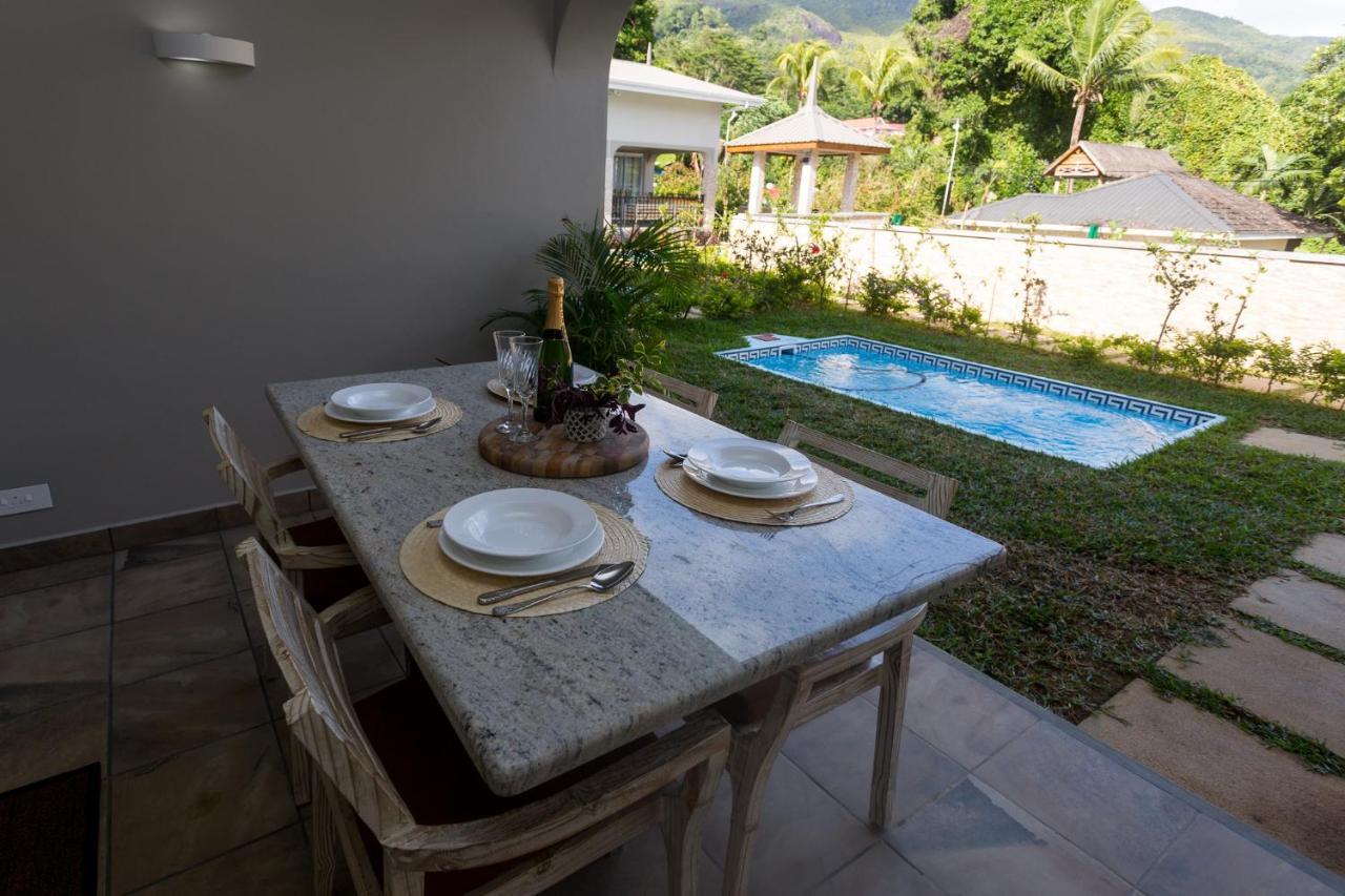 Beau Vallon Villa Chalets ภายนอก รูปภาพ