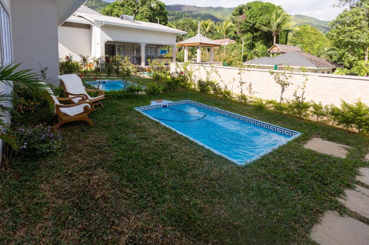 Beau Vallon Villa Chalets ภายนอก รูปภาพ