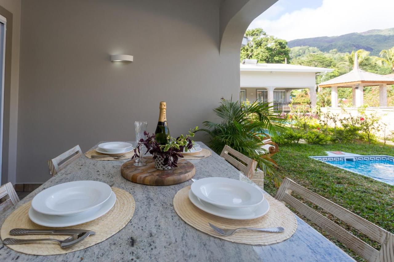 Beau Vallon Villa Chalets ภายนอก รูปภาพ