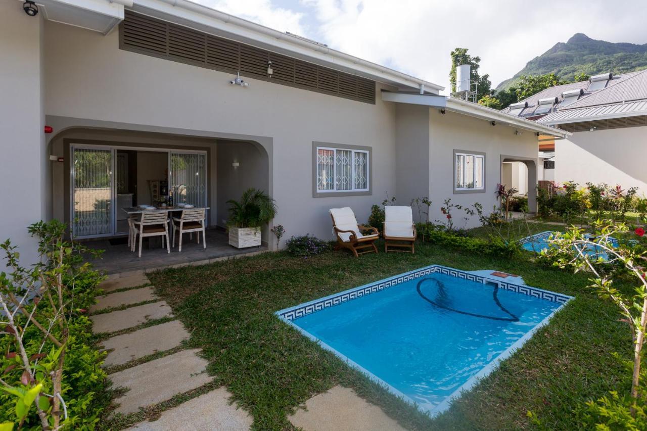 Beau Vallon Villa Chalets ภายนอก รูปภาพ