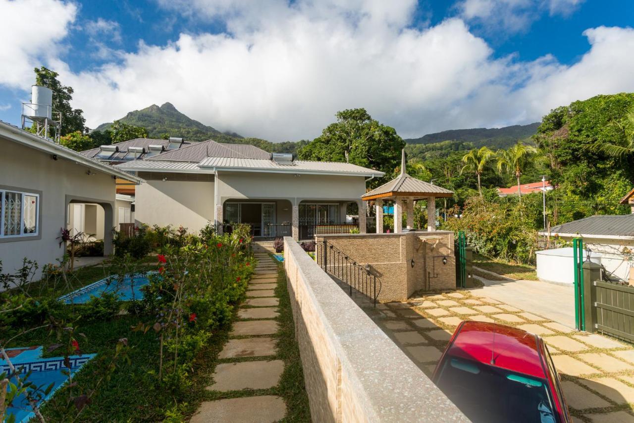 Beau Vallon Villa Chalets ภายนอก รูปภาพ