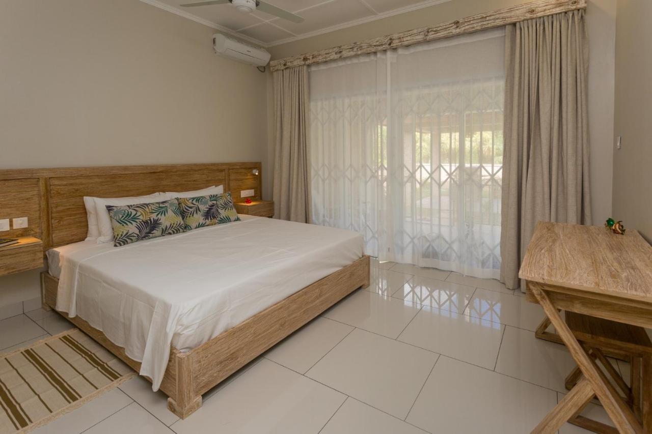 Beau Vallon Villa Chalets ภายนอก รูปภาพ